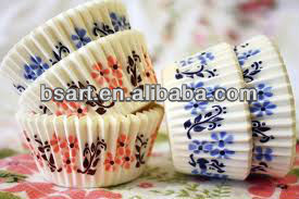 Beauty baking paper cups for cakes