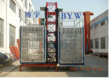 Construction Builders Hoist Cage 2000kgs Loading Capacity 150m Height