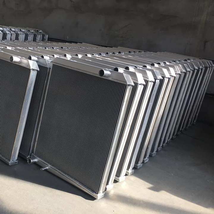 Sinotruk HOWO Bagian Radiator WG9719530276