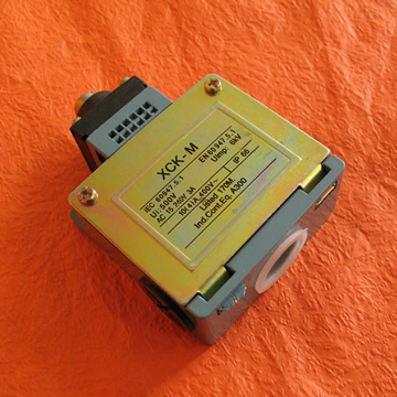 Limit Switch & Limiting Switch