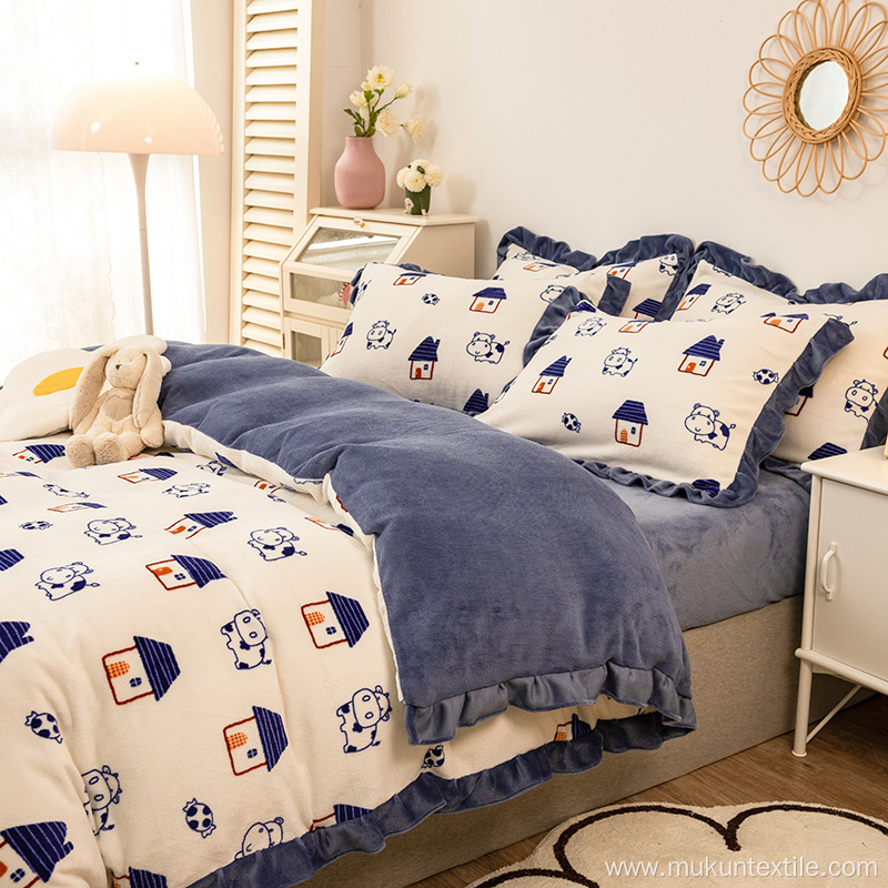 Wholesale fleece bedding set with cute cow pattern