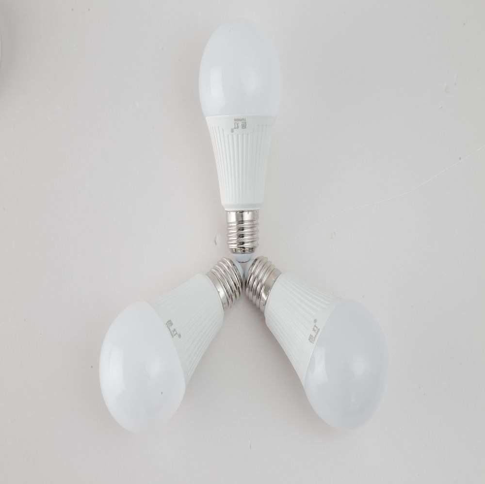 7W 4100K Bluetooth 5C CCT+RGB LED Bulb