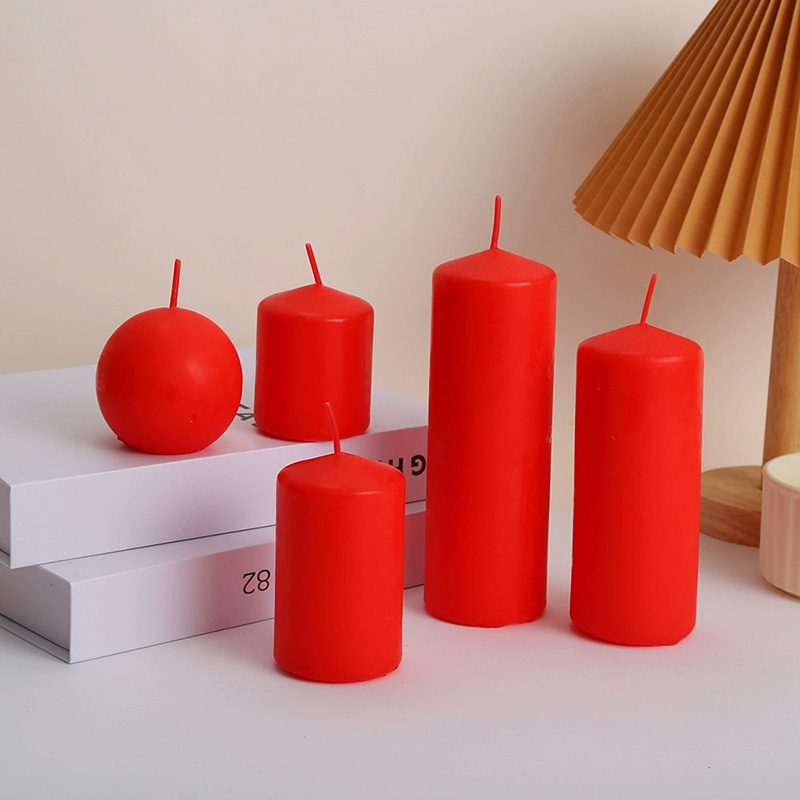 3 "Высокая белая свечка з слупам са слановай косці ў скрынцы