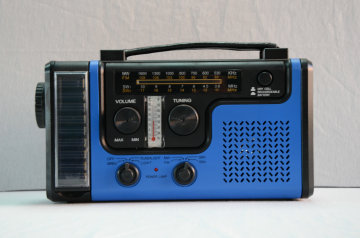 Solar Crank Radio with Flashlight (HT-998SW)