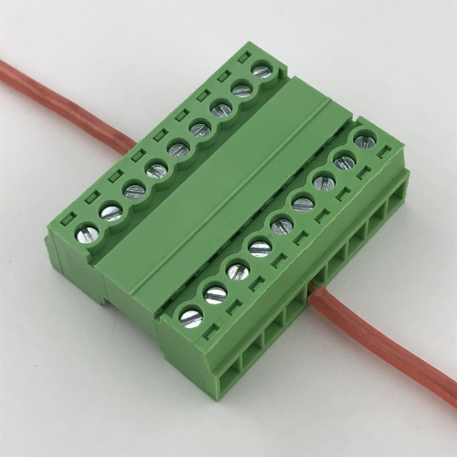 Morsettiera plug-in passo 3,81 mm a 9 pin