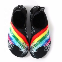 Competitive Price Wholesale Professional Surfing Neoprene Water Shoes