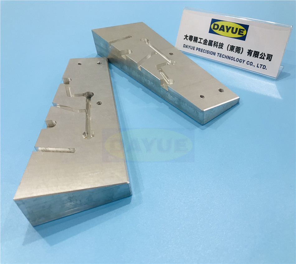 Precision CNC parts milling