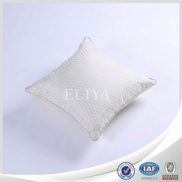 Polyster Decorative Cushion