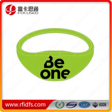 13.56 MHz nfc silicone bracelt/wristband with NTAG203/NTAG213/NTAG216