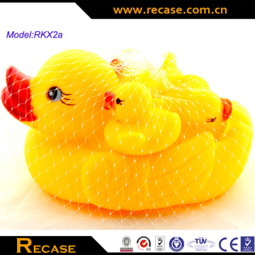 Floating rubber yellow duck toy for baby bath