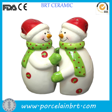 Lovely snowman warming Salt & Pepper Shaker