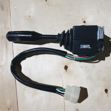 El cargador de ruedas parte el interruptor combinado LG13-ZHK 4130000021