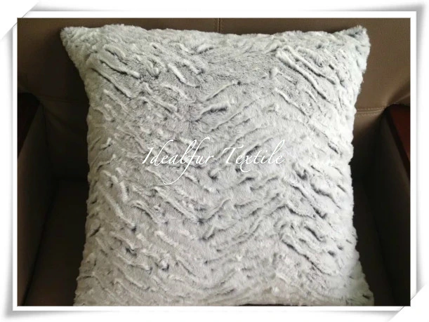 100% Polyester Soft PV Plush Fur with Discharge