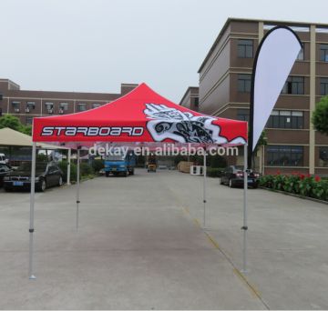 plegable canopy shelter with flag