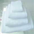 Serviette de bain enveloppante blanche