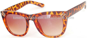 2013 New Design Luxurious Diamond Demi Plastic Sunglass/Fashion Eyewear