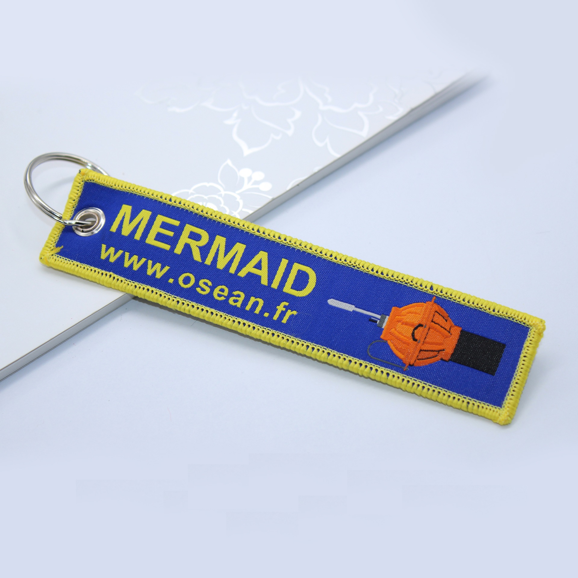 Low Minimum Custom Logo Key Chain Embroidery Fabric Woven Cartoon Keychains