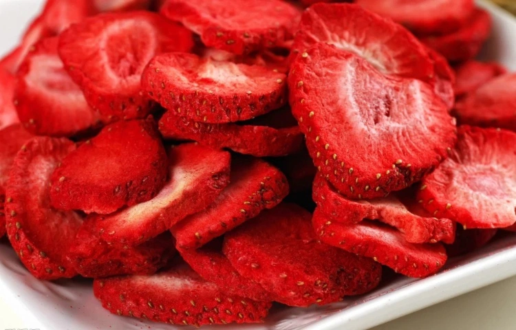 Freeze-Dried Strawberries Fruit Snack