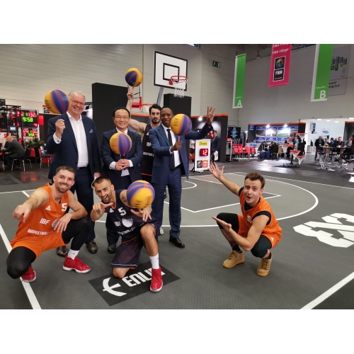 Pavimentazione del campo da basket olimpico