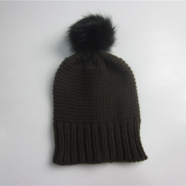 Pompom Beanie (1)