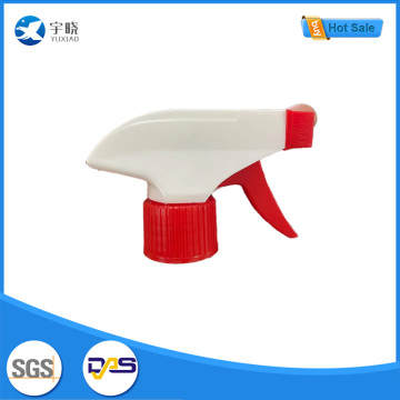 Красно-белый триггерный распылитель со струйным соплом