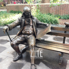 University outdoor decoration bronze franklin sitting on a bench statue