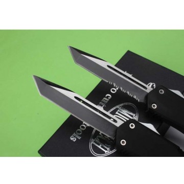 Microtech Schwarzes Automatikmesser mit Glasbrecher