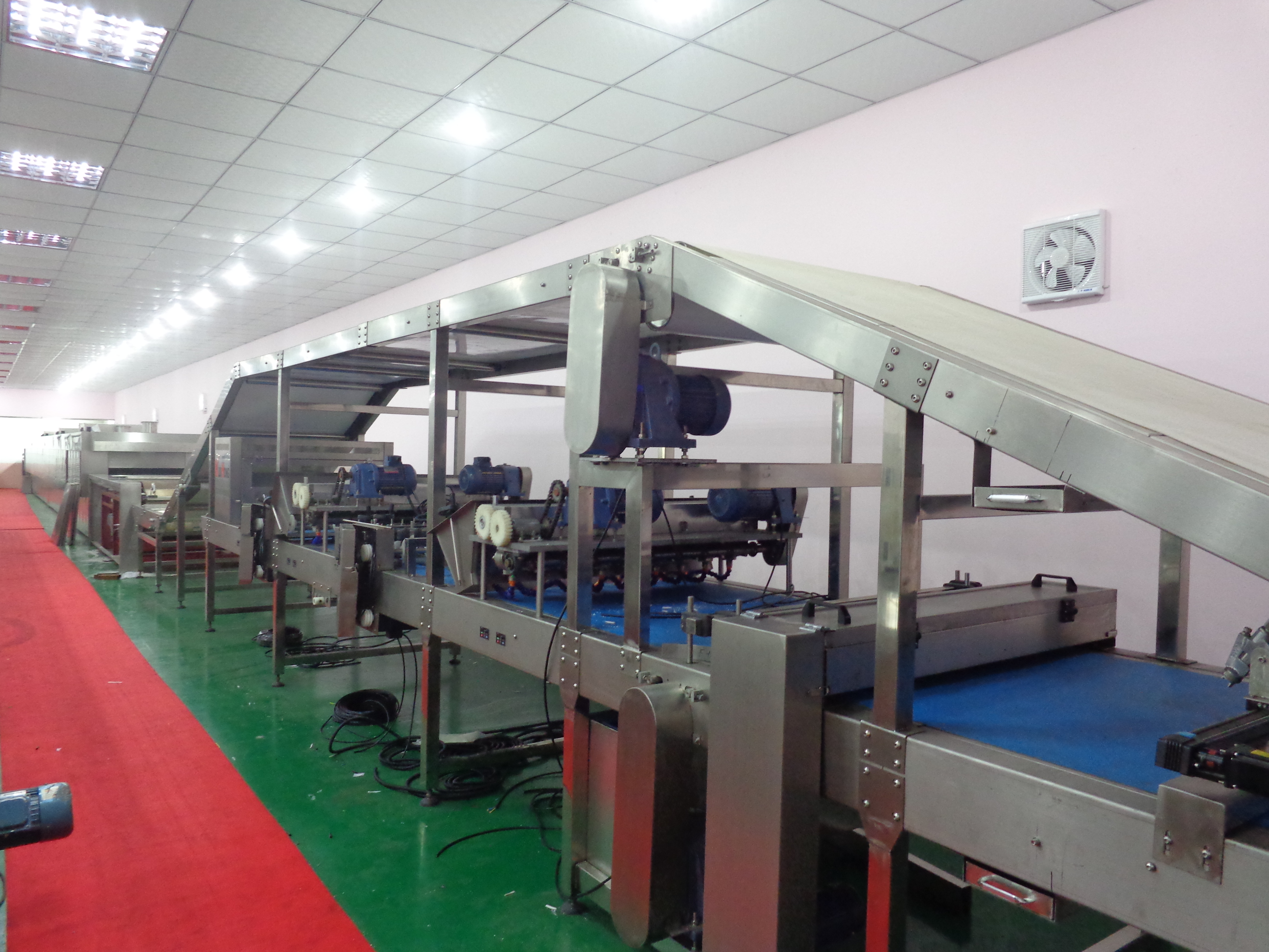 Fully Automatic Layer Cake Making Machine