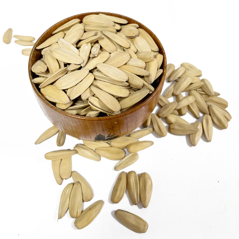 Peeled Salted Roasted Sunflower Seeds 15