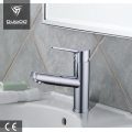 ดาดฟ้าติดตั้ง Chrome พร้อมถังสำเร็จรูป Pullout Vessel Sink Faucet