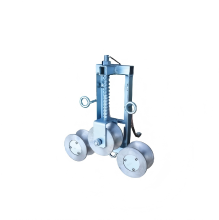 High conductivity grounding pulley