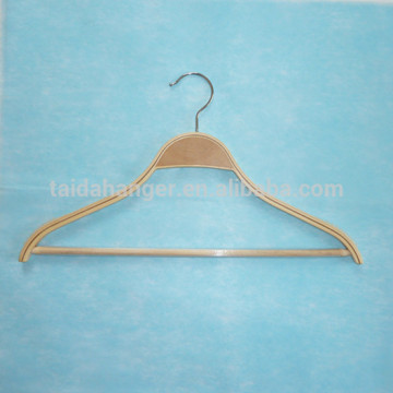 WOODEN HANGERS FOR COATS