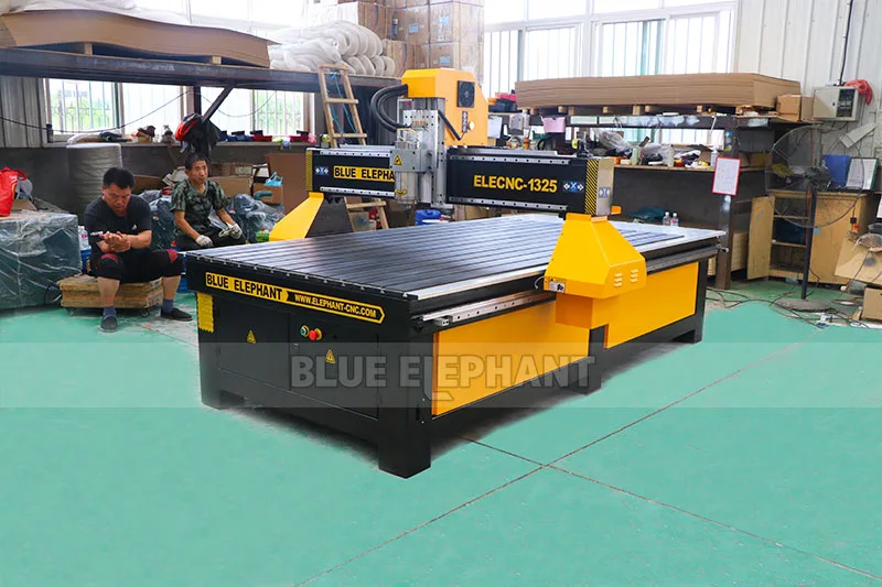 1325 Wood CNC Router, CNC Furniture Machine, CNC Machine for Cabinets