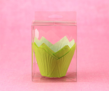 Paper muffin cup with plastic box