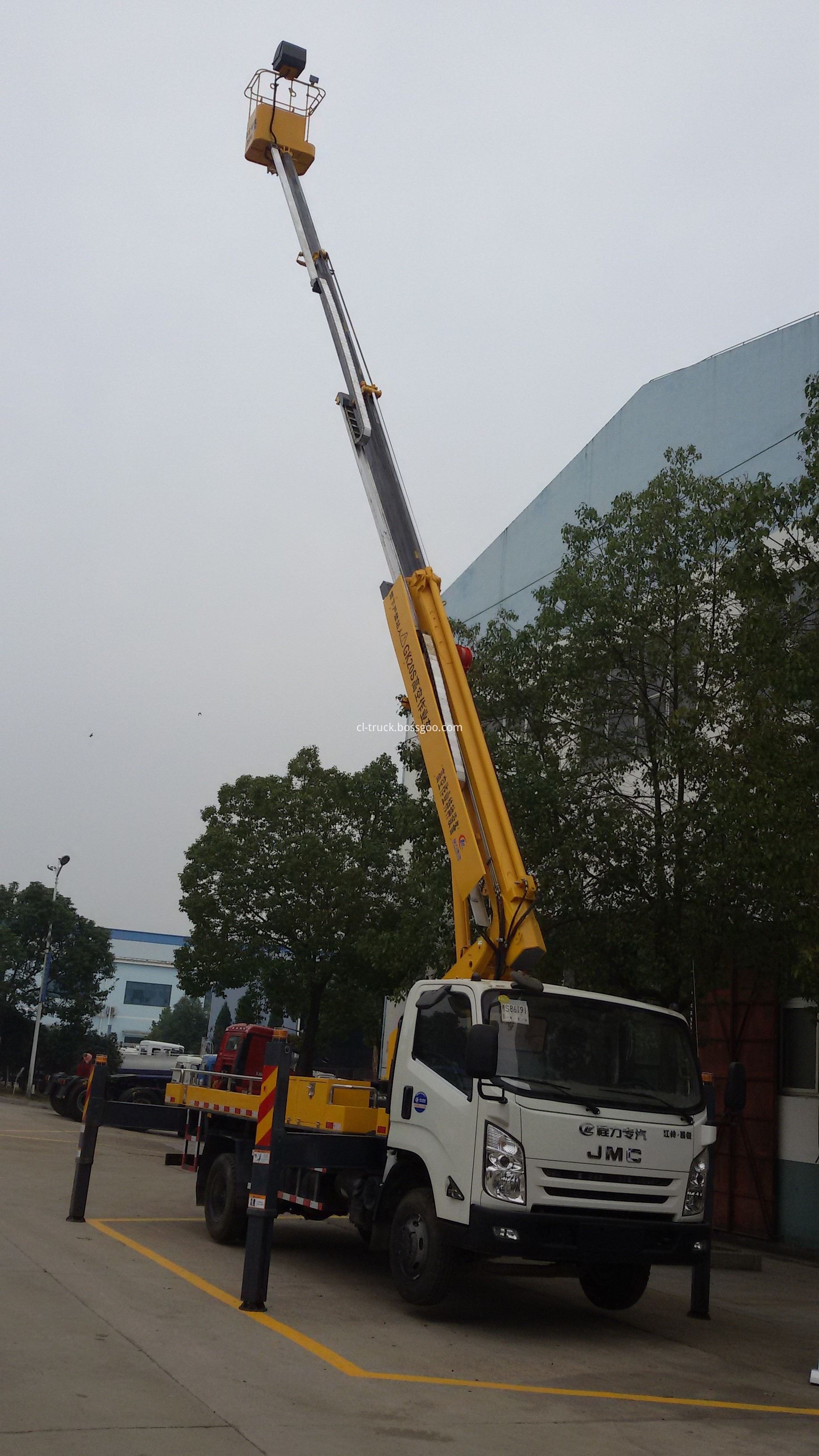 Aerial Platform Truck