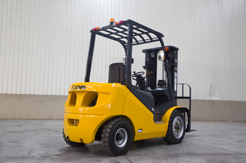 XCMG FD30T 4wd Forklift 3 ton