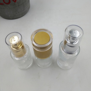 Clear glass cosmetic spray bottles with PP caps