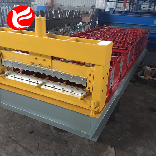 Corrugated roofing sheet roll forming machine