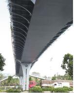 Pedestrain steel bridge of Shenzhen high technology industry park pic three