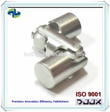 Double universal joints for agricultural machinery