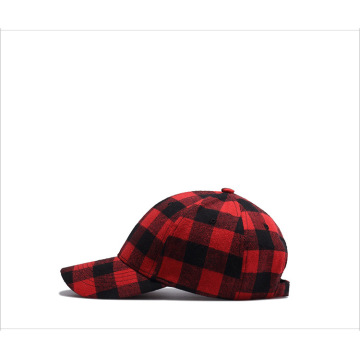 Casquette de baseball en coton à carreaux noir et rouge