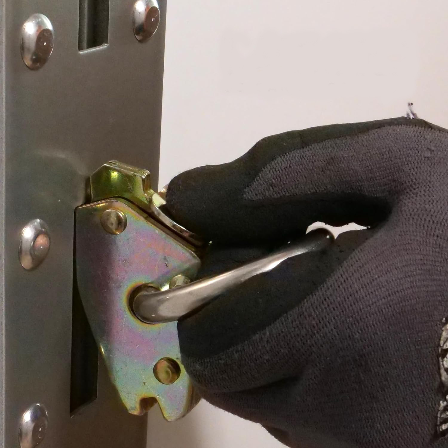 Yaylı Bağlantı Elemanı3 Spring Loaded Fitting3