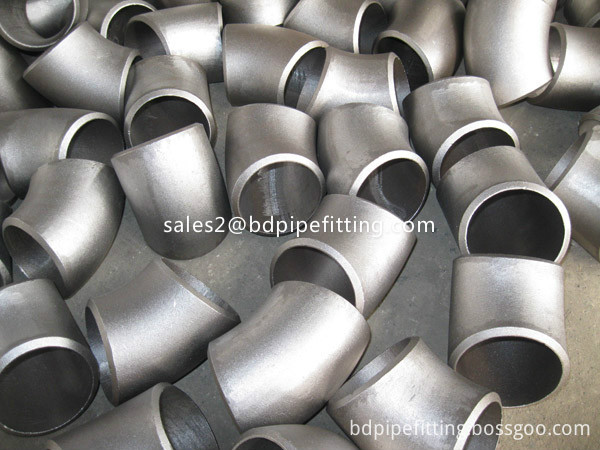 Alloy pipe fitting (195)