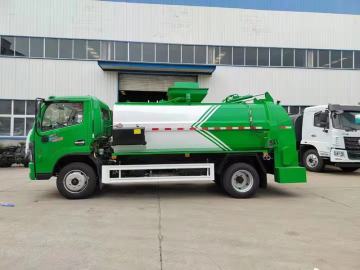 Dongfeng Medium-sized 6 cubic garbage truck