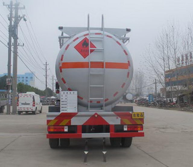 شاحنة نقل خزان الوقود السائل FAW الكيميائية
