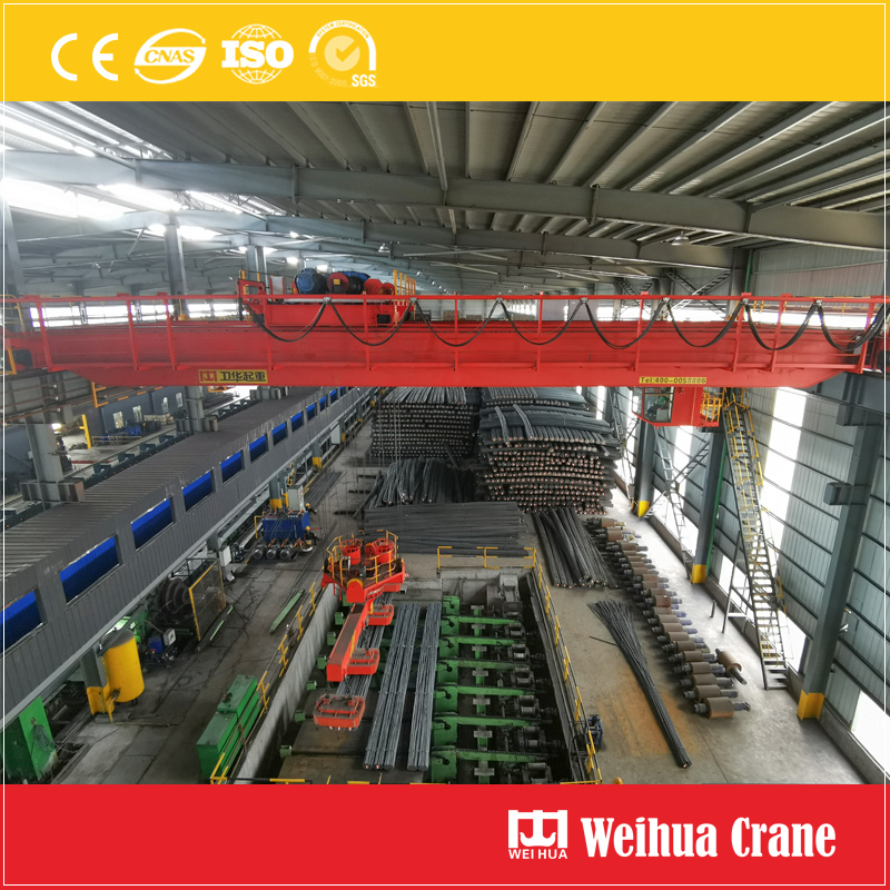 Overhead Crane With Rotary Magnet