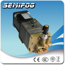 Long serving life ceramic piston pump