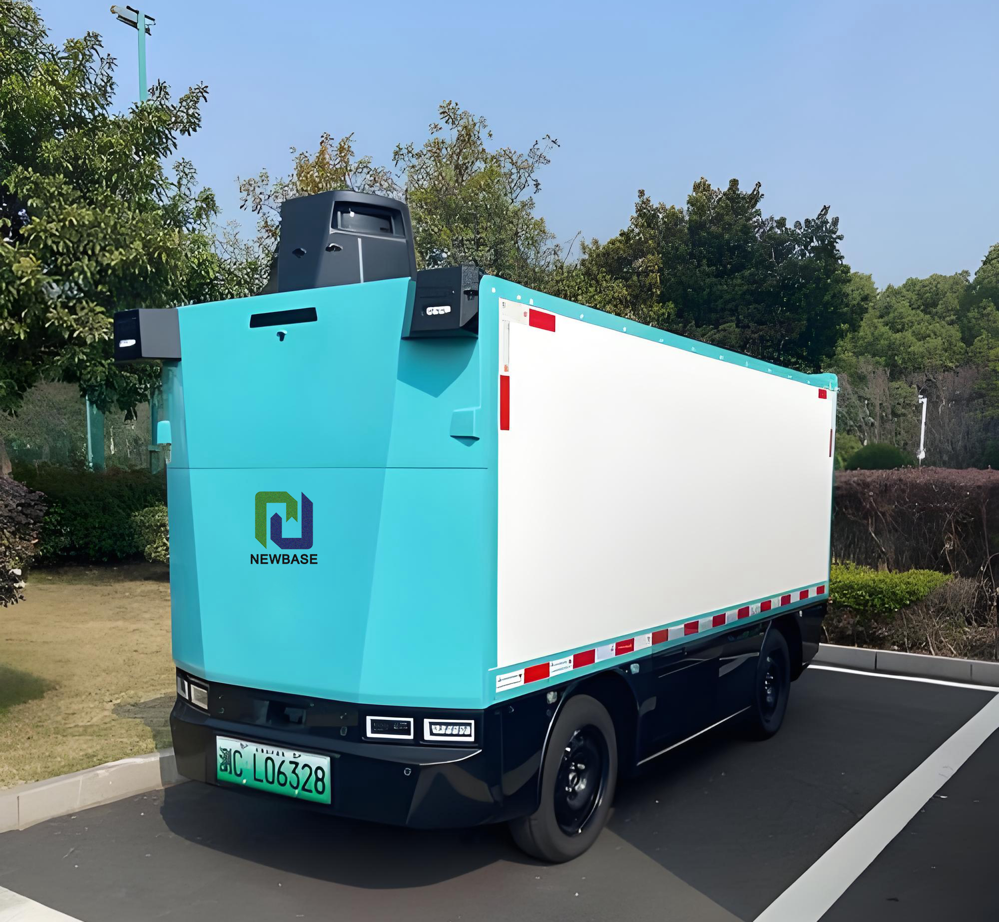 شاحنة صندوقية مستقلة ذات 3 أبواب سعة 10 م³ L4 للخدمات اللوجستية الصناعية