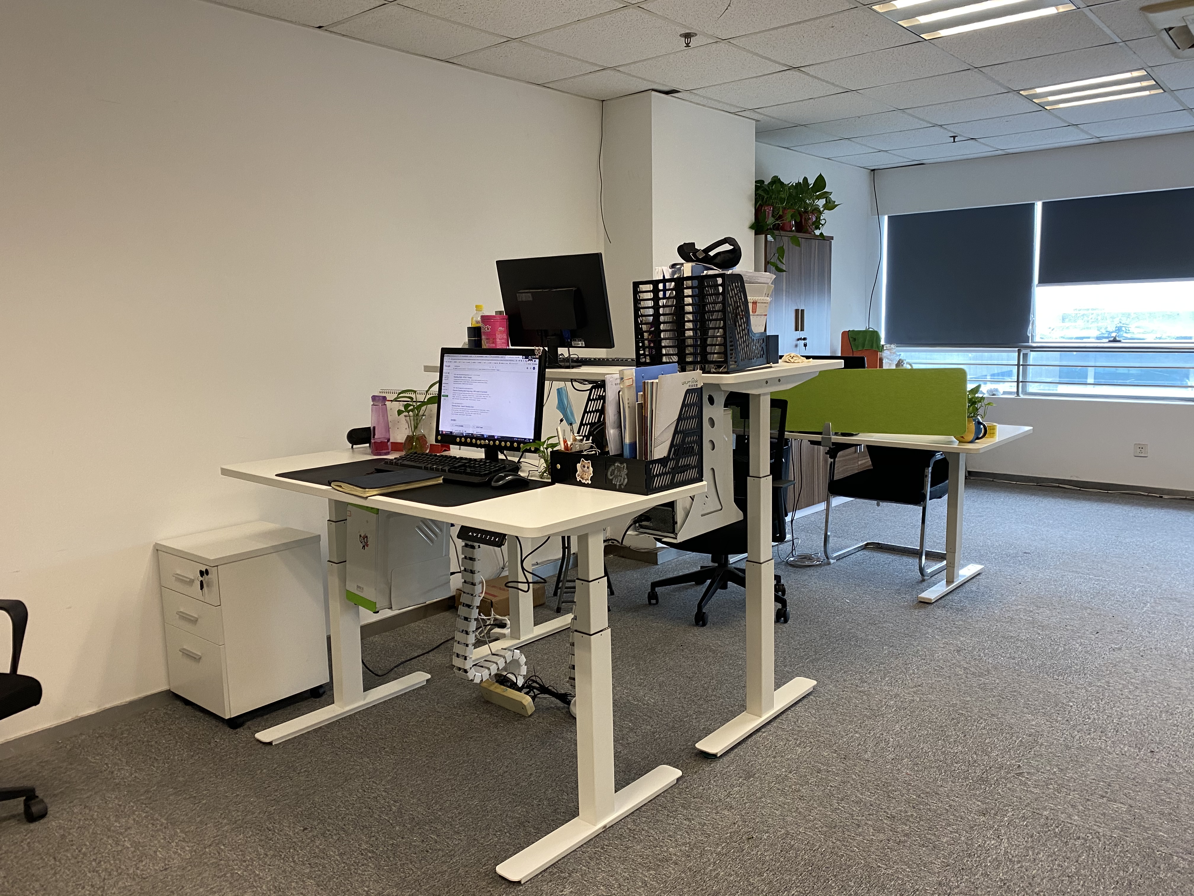 height adjustable desk