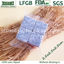 Large whiskey stone light grey chilling stone set